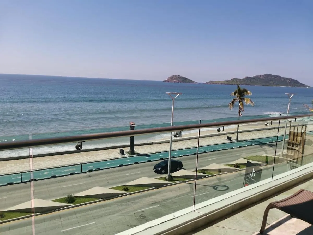 Hermoso Y Moderno Departamento Frente Al Malecon Con Preciosa Vista Al Mar Mazatlán