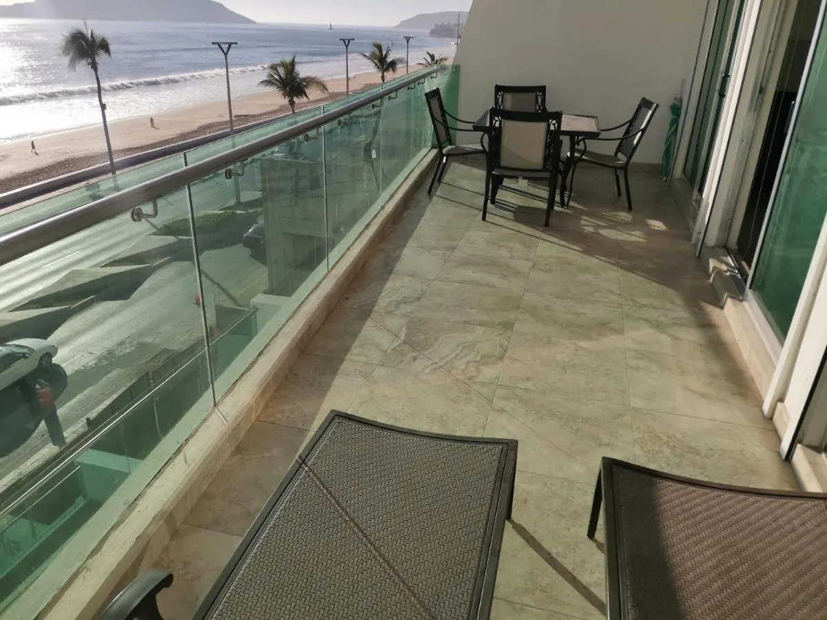 Hermoso Y Moderno Departamento Frente Al Malecon Con Preciosa Vista Al Mar Mazatlán Apartmán
